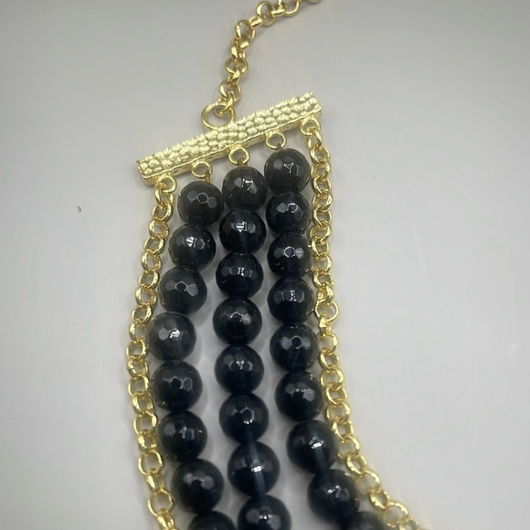 Elegant Black Beaded Necklace with Gold Chain - Picture 3 of 5